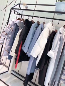 女裝批發(fā),分享5點服裝店進貨技巧,教你拿到流行爆款