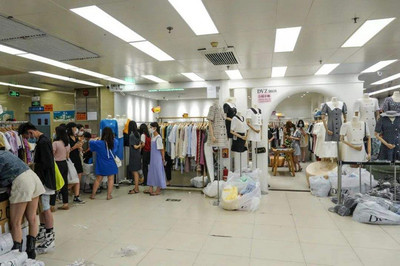 我想賣服裝去哪里進貨?開服裝店從哪里找貨源