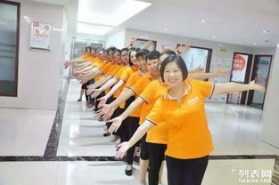 深圳好來(lái)屋家政 專業(yè)家居保潔，讓您放心托付