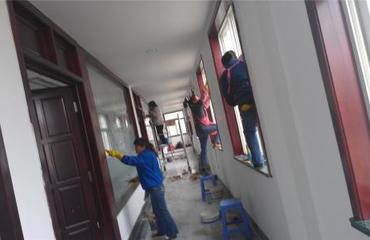 朝陽(yáng)新城專業(yè)清潔服務(wù) 為您的新居舊宅、別墅寫(xiě)字樓帶來(lái)嶄新面貌